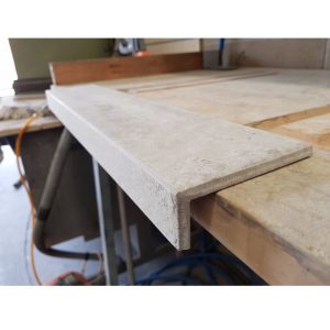Single Miter Edge